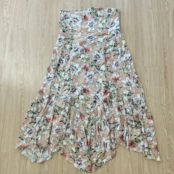 Pinkblush strapless floral handkerchief hem midi nwot - Picture 5 of 5